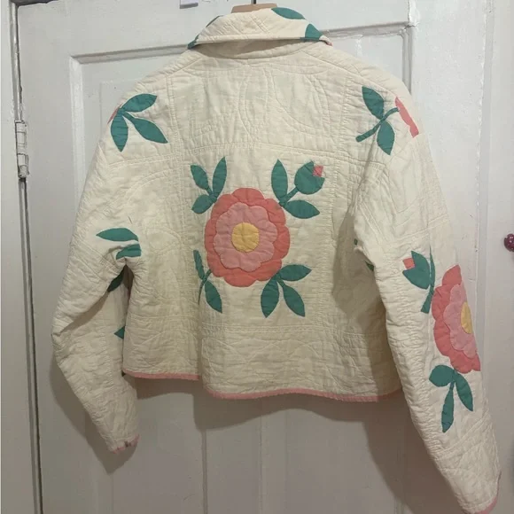 Psychic Outlaw Handmade Quilted Floral Cropped Jacket in Cream, Pink & Green - Picture 4 of 5